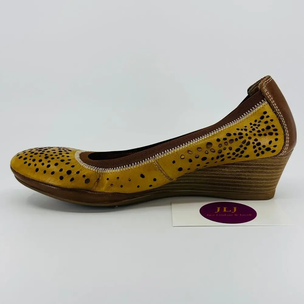 Pikolinos Women's Trento Perforated Leather Wedge Heels Size 38 EU/ 7.5-8 US